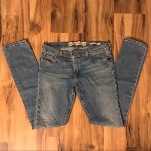Hollister Laguna Skinny Jeans (Size 11 Regular)